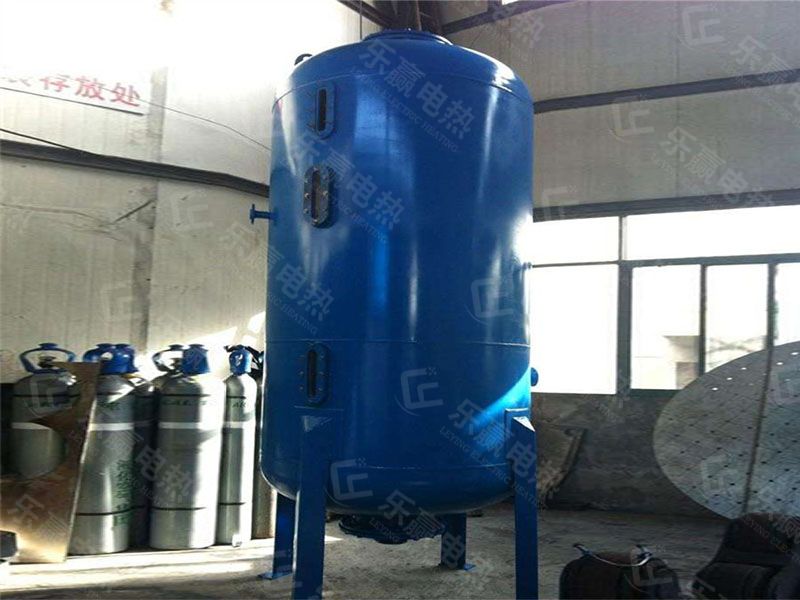 离子交换器